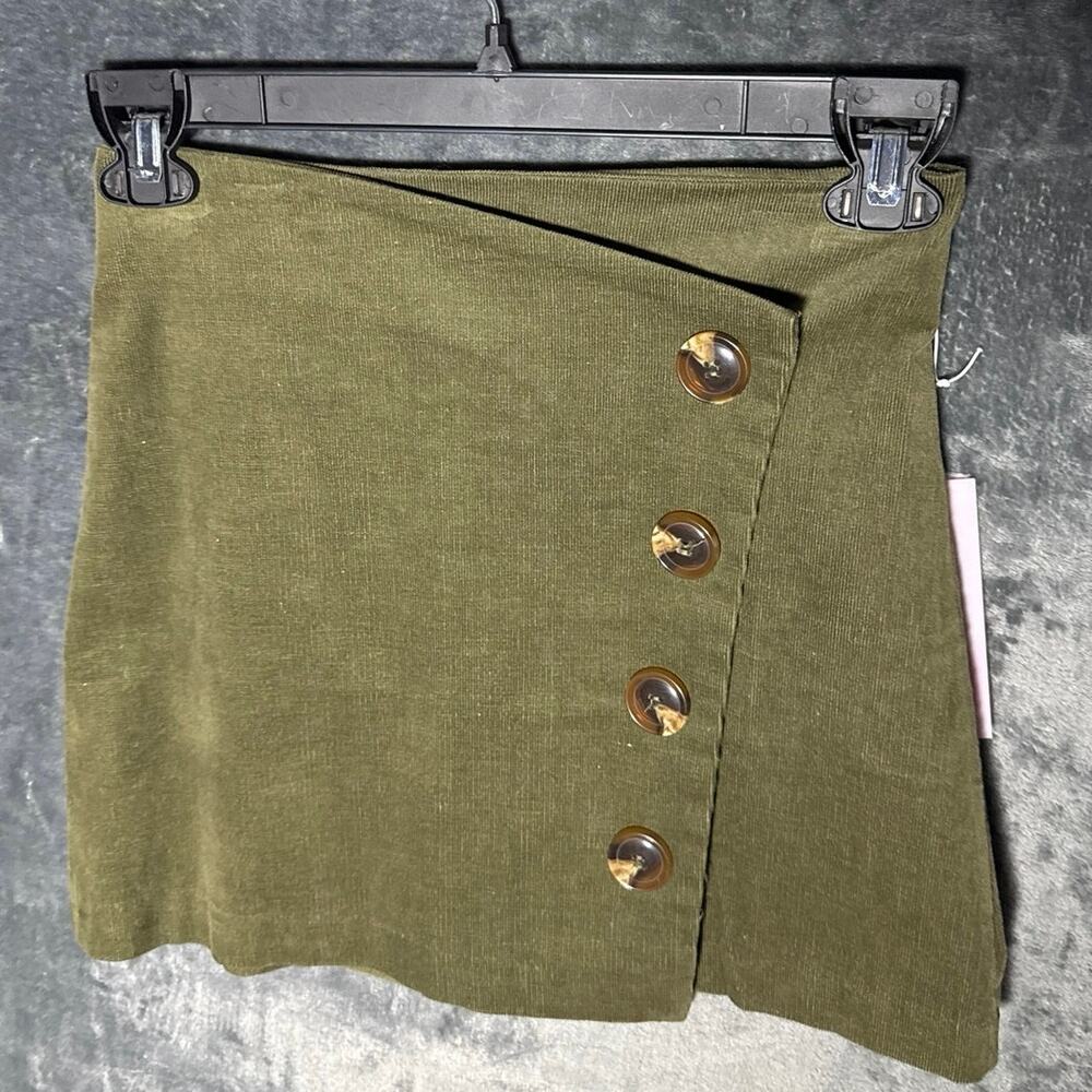 Fashion On Earth Olive Green Corduroy Button Wrap Skort Mini Skirt Medium NWT